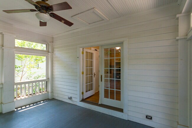 Building Photo - 26 Bagwell Ave