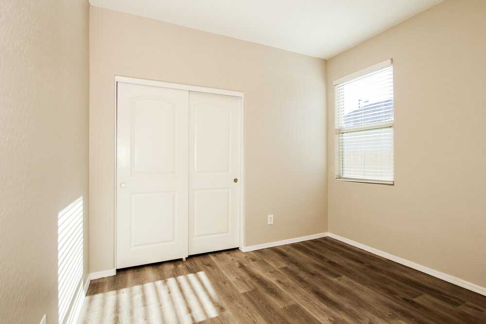 Building Photo - 6873 S Blue Hills Dr