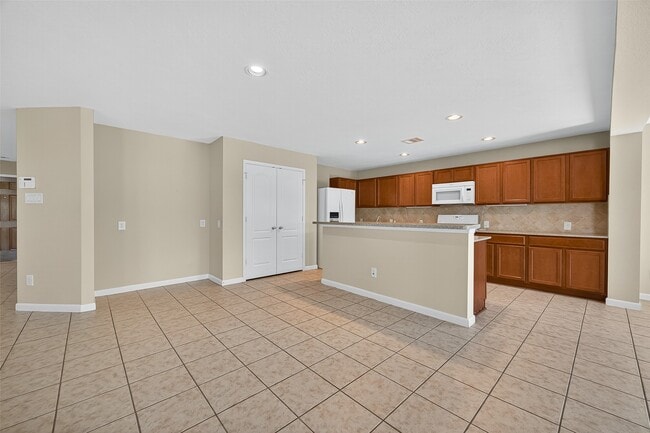Building Photo - 16506 Lanesborough Dr