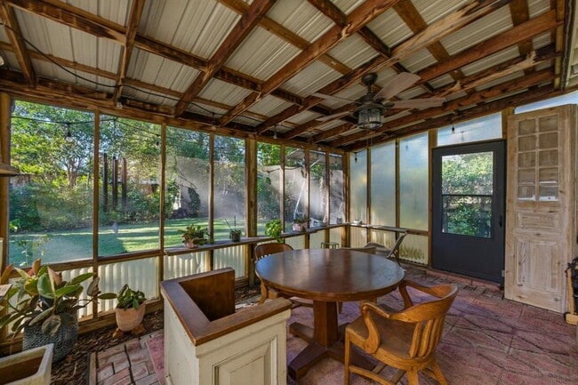 Building Photo - 1101 Arcadia Ave