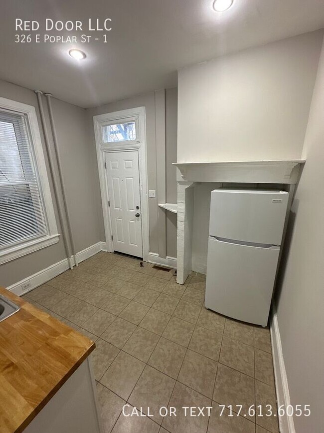 Building Photo - Cozy 1 bd in York city with off street par...