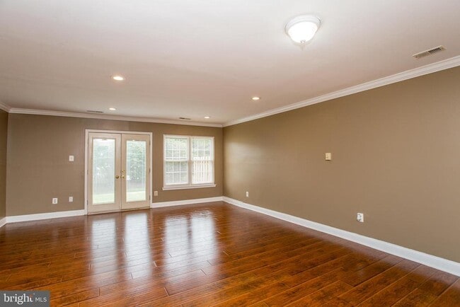 Building Photo - 17 Taylors Way