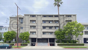 Building Photo - 4651 Cahuenga Blvd