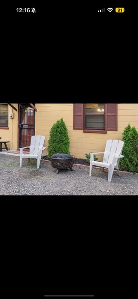 Building Photo - 234 N Hamilton St