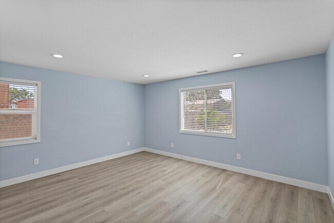 Building Photo - 8996 Newport Ave