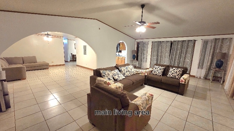 Building Photo - 86 Koki Pl