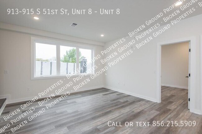 Building Photo - 913-915 S 51st St, Unit 8-Unit 8