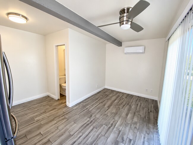 Building Photo - 3722 Bancroft Dr