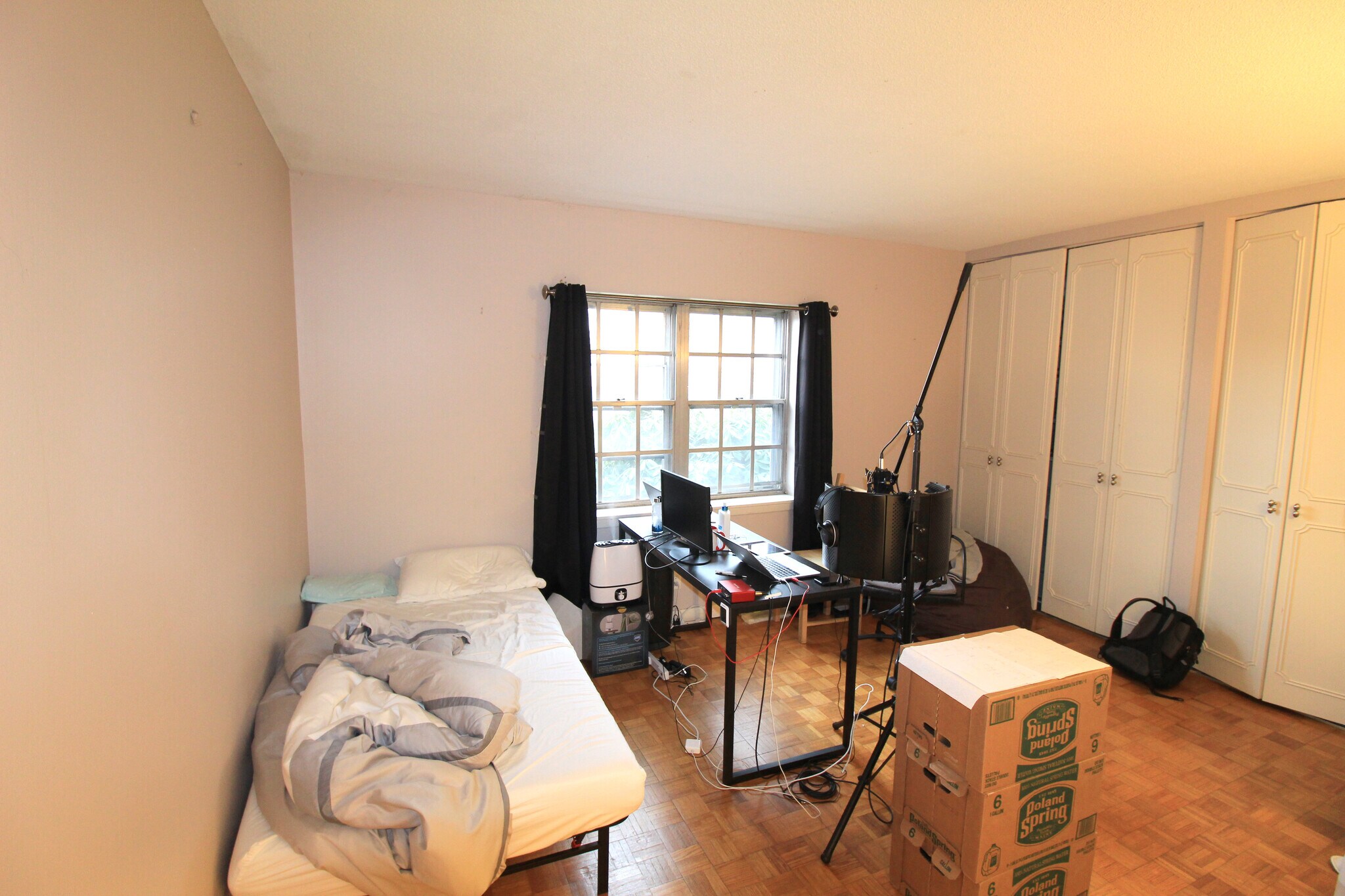 Building Photo - 34 Lake Shore Terrace