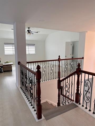 Building Photo - 1060 Valley Vista Dr