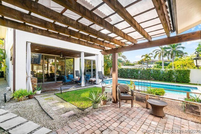 Building Photo - 351 E Boca Raton Rd