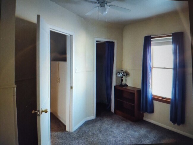 Second Bedroom - 806 6th Ave SW