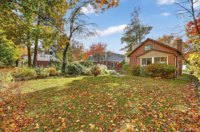 Building Photo - 64 Elmore Ave