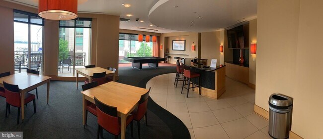 Building Photo - 155 Potomac Passage