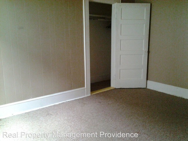 Building Photo - 288 Sayles Ave