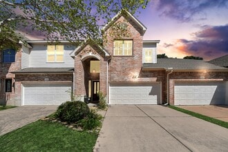 Building Photo - 10342 Solitaire Cir