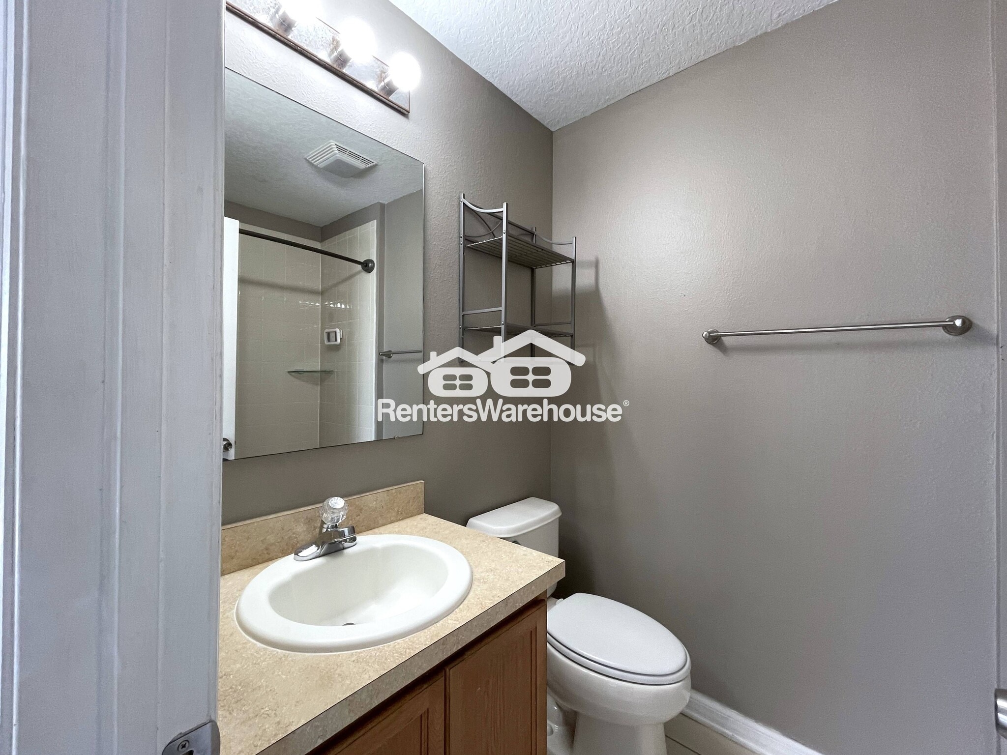 Building Photo - 507 Vincinda Crest Way