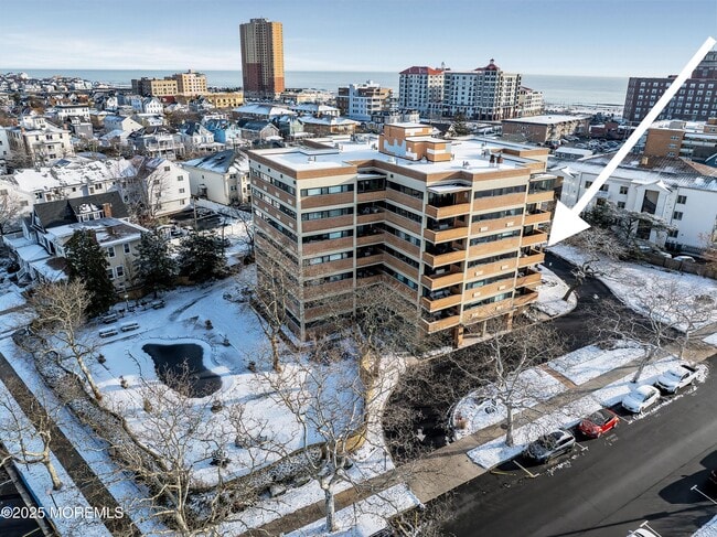 Building Photo - 321 Sunset Ave