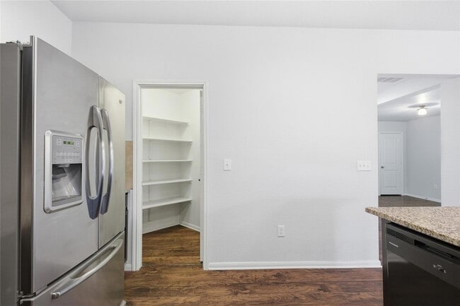 Building Photo - 11912 Jamie Dr