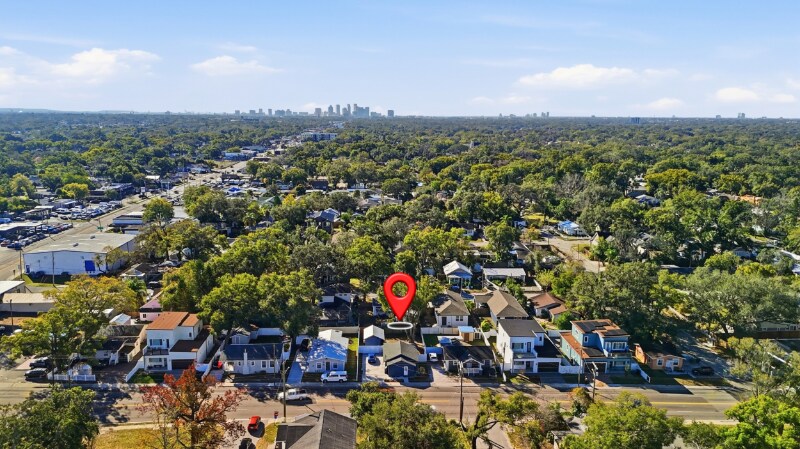 Building Photo - 118 W Sligh Ave