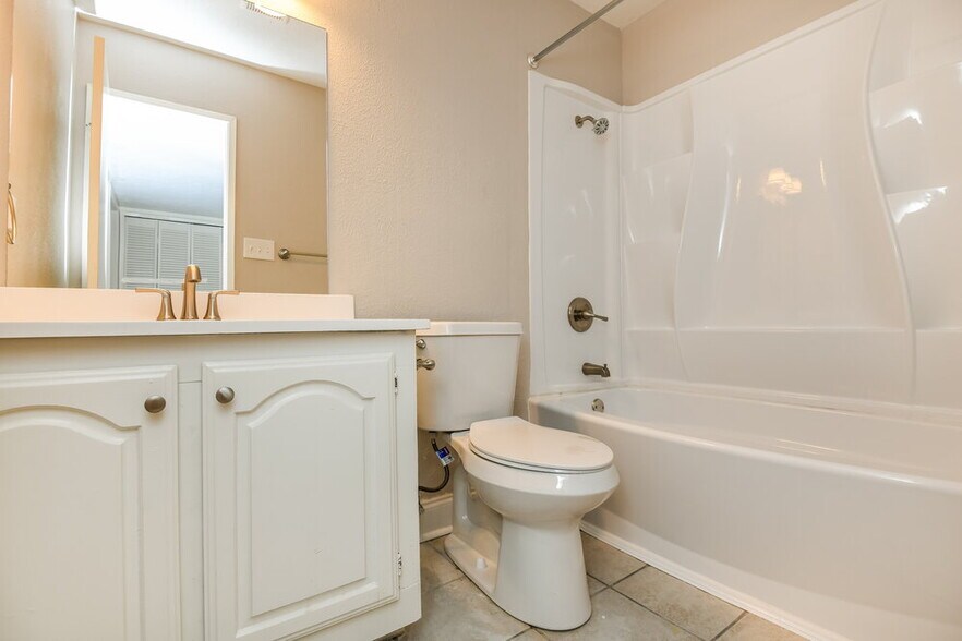 Building Photo - 4301 Campion Ln
