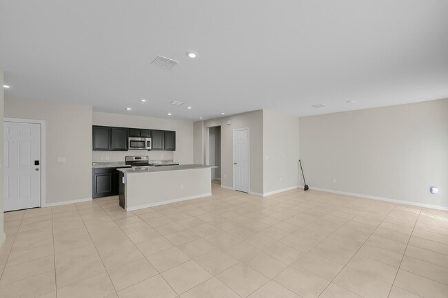 Building Photo - 3351 Liberty Square Way