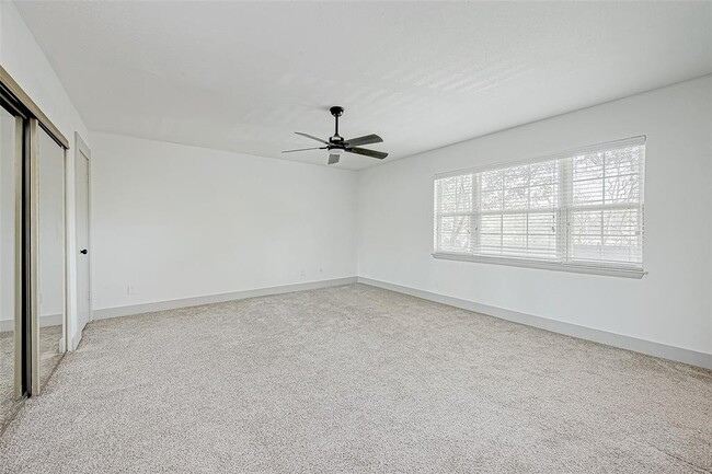 Building Photo - 4040 San Felipe St