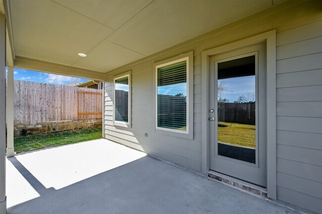 Building Photo - 6212 Hendricks Hbr Dr