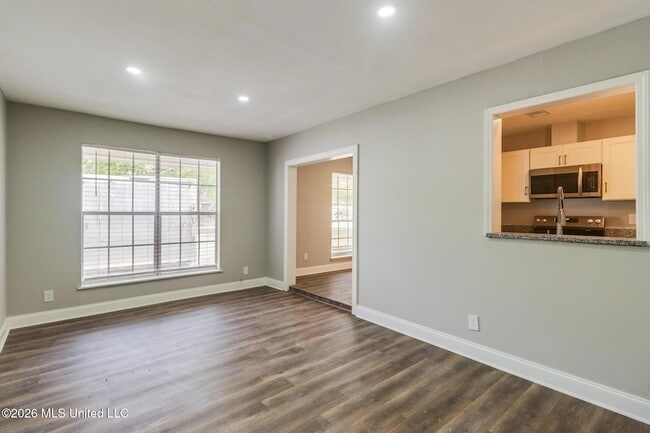 Building Photo - 16201 Cervantes Ct