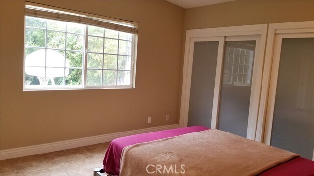 Building Photo - 5325 La Forest Dr