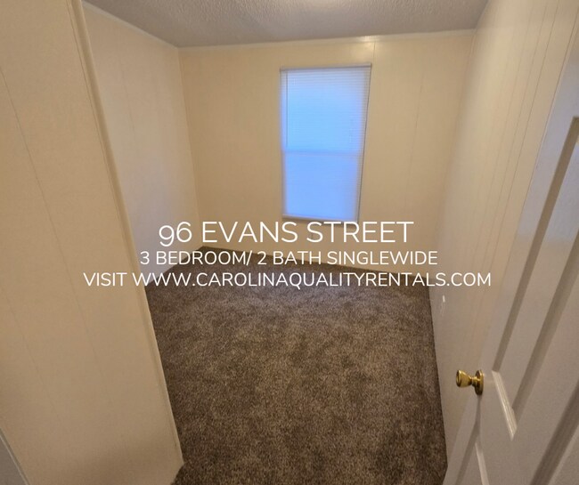 Building Photo - 96 Evans St