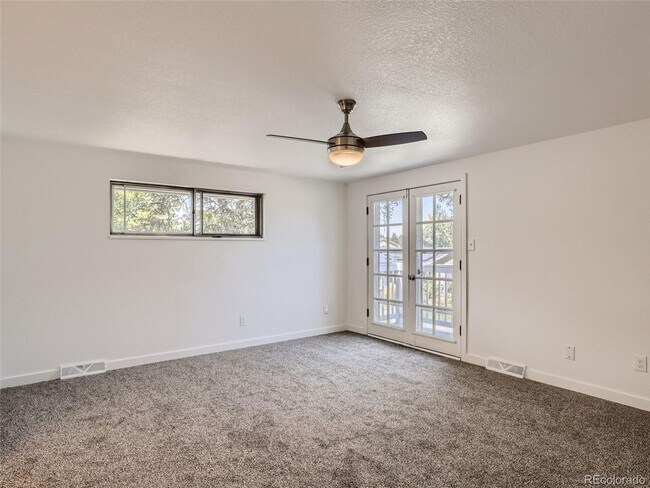 Building Photo - Beautifully Updated Home in the Columbine ...