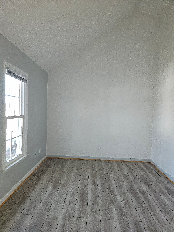 Building Photo - 3040 Winterberry Dr