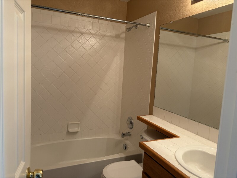 Building Photo - 1628 Lily Lake Dr