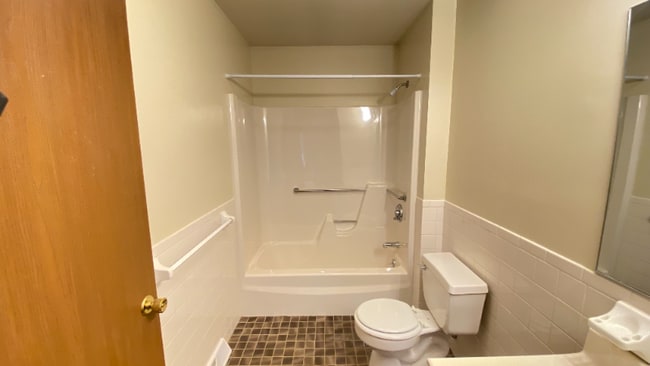 Building Photo - 1949 Western Ave