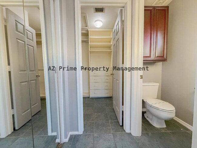 Building Photo - 260 W Calle Monte Vista