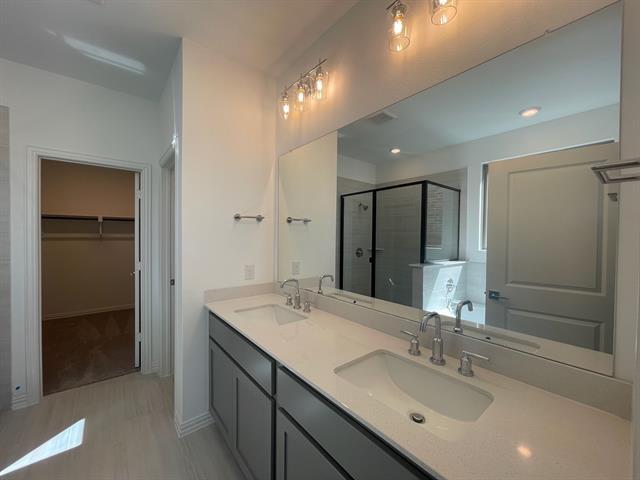 Building Photo - 3518 Sunflower St