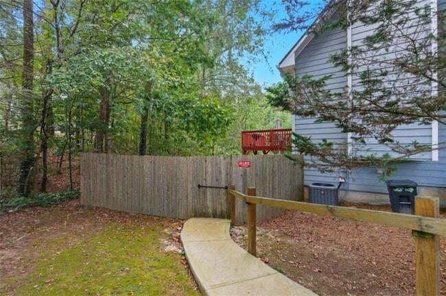 Building Photo - 5732 Vinings Pl Dr SE