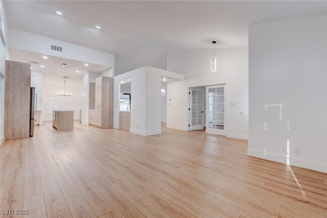 Building Photo - 8608 Highacre Dr