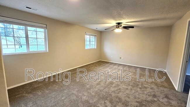 Building Photo - 10032 NE 19th St