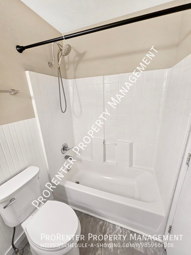 Building Photo - 1984 N 2125 W