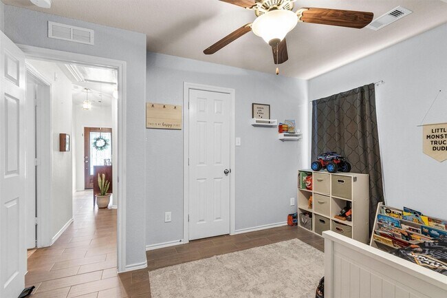 Building Photo - 1700 Fall Forest Ct
