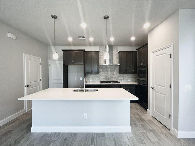 Building Photo - 924 Beldonshire Ln