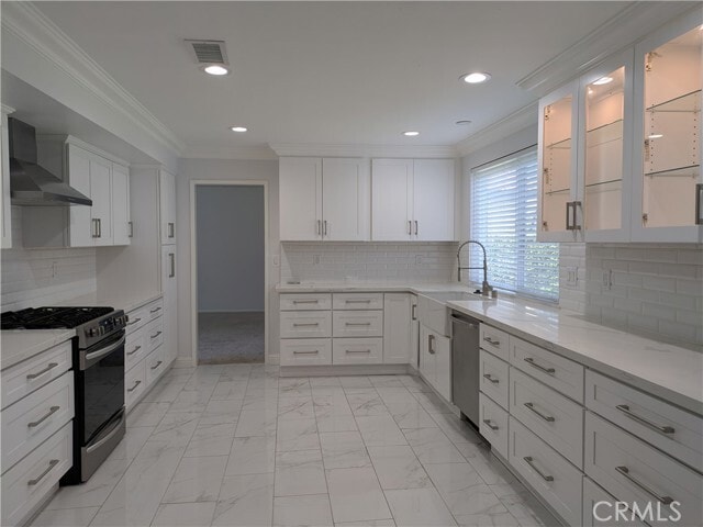 Building Photo - 7053 Palm Dr