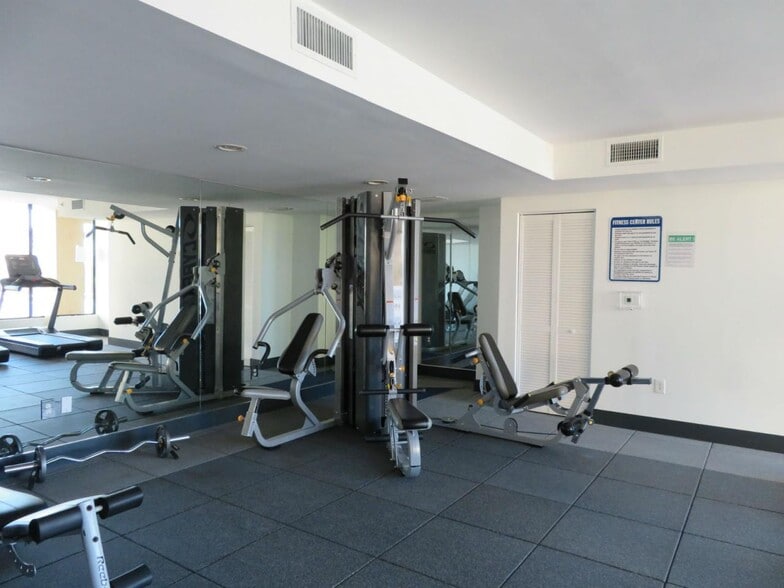 Building Photo - 4242 NW 2nd St