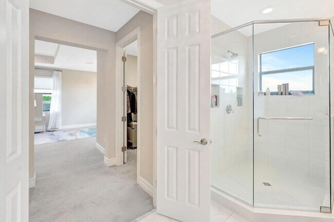 Building Photo - 16317 Cabernet Dr
