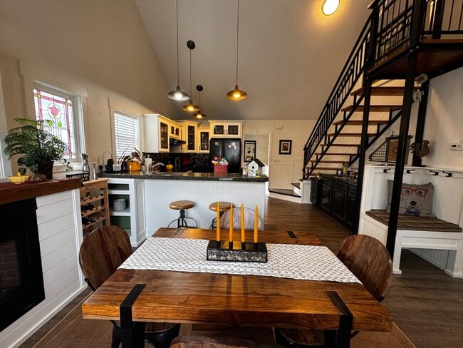 Building Photo - 1638 Stony Meadow Ln