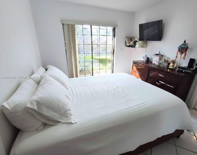 Building Photo - 20640 SW 124th Ct