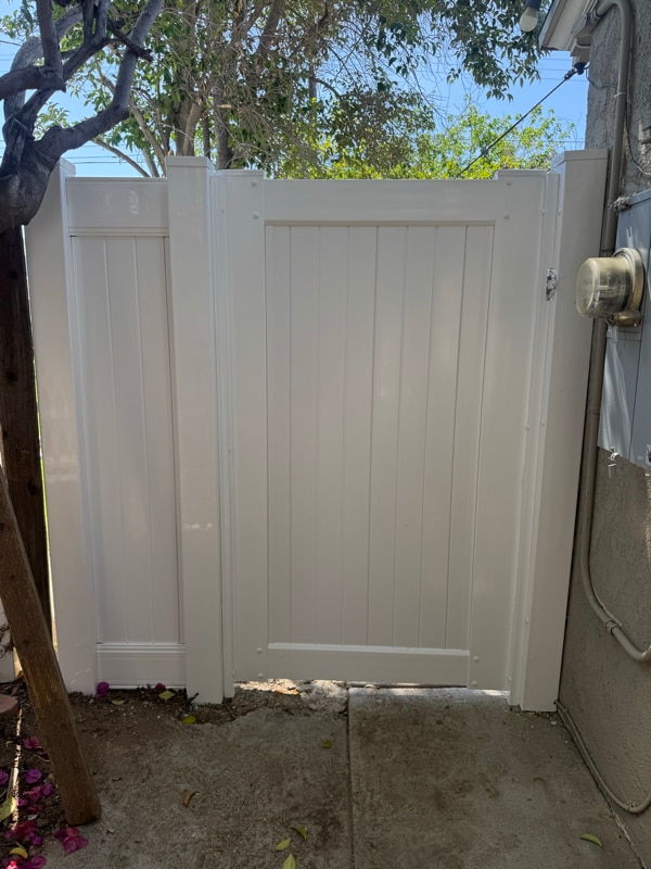 Building Photo - 5775 Bertrand Ave