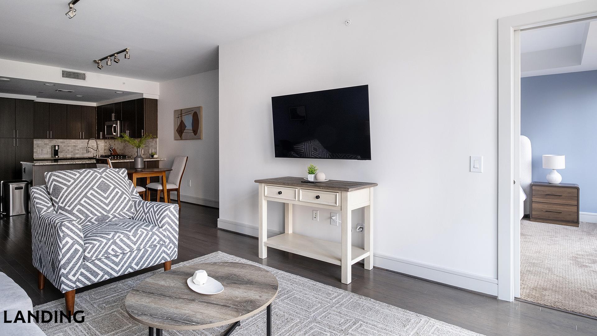 Building Photo - 777 Preston St